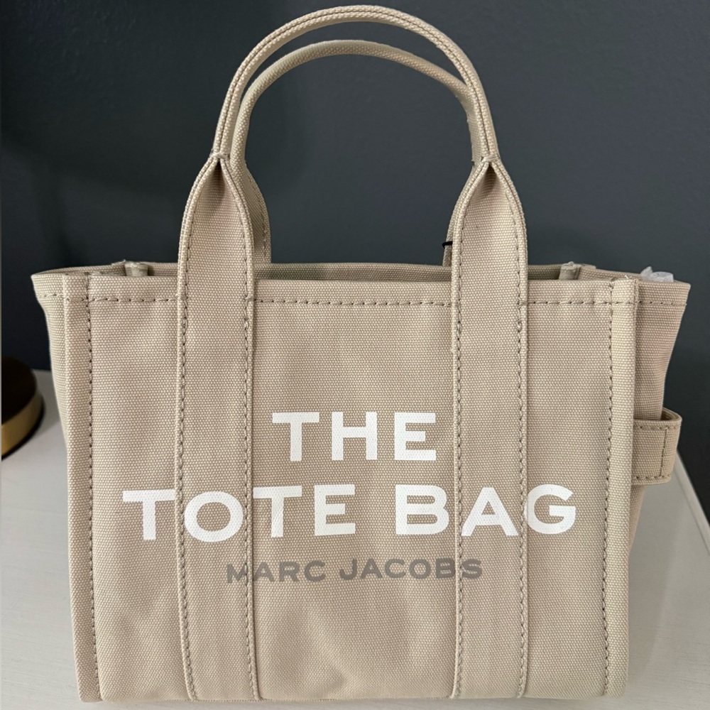Marc Jacobs New The Tote Bag